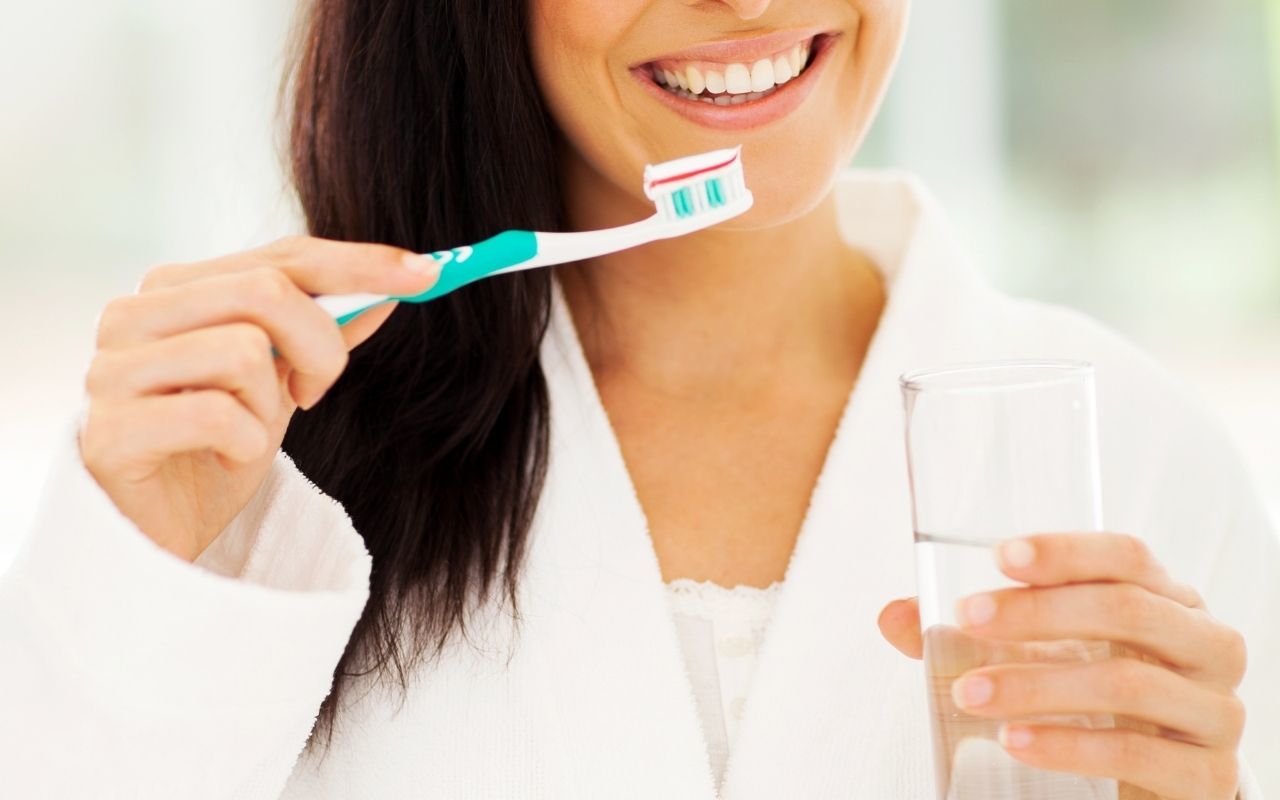 Why Do My Teeth Hurt When I Have A Cold? Li Family Dental Queensway