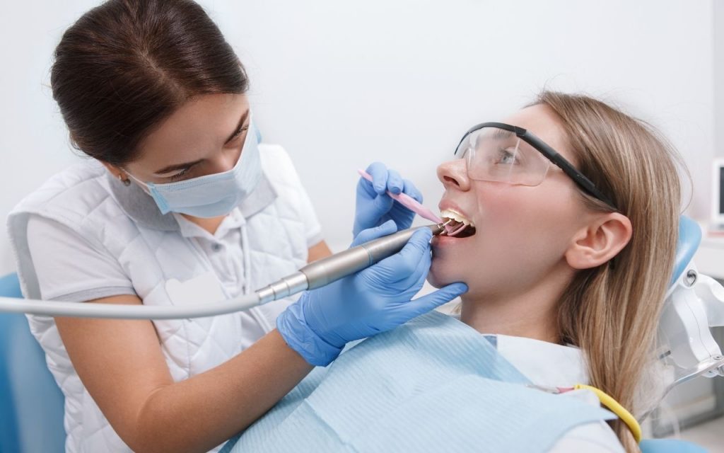 fillings see-your-dentist-anyway-even-if-tooth-doesnt-hurt-what-to-do-when-filling-falls-out
